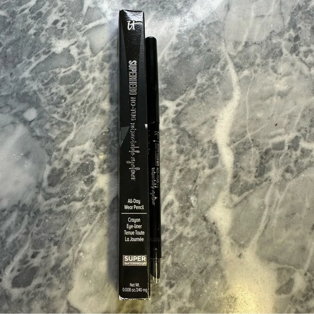 It Cosmetics Superhero No Tug Retractable‎ Gel Eyeliner Black